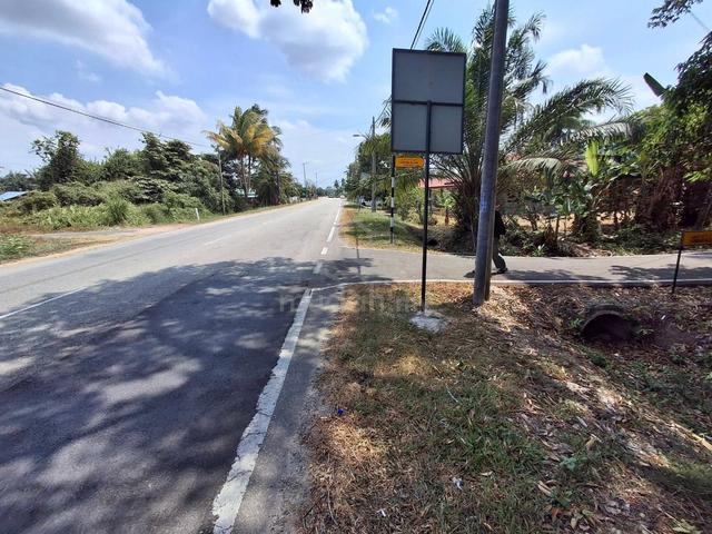 Tanah Kosong Tepi Jalan Parit Lanjut Muar 1