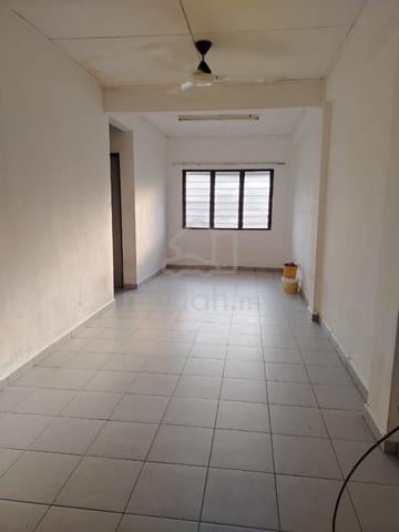 Flat PKNS Seksyen 7 Shah Alam 1