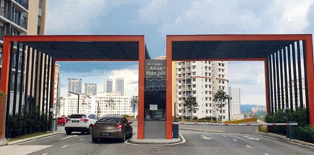 Move In Immediately: Hotel Inspired Look - Medium Room @ Bukit Jalil 1