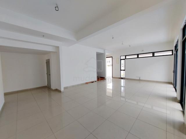 Garden Villa|2storey SemiD|Guarded|Maintenance RM140|Near Aeon Mall 1