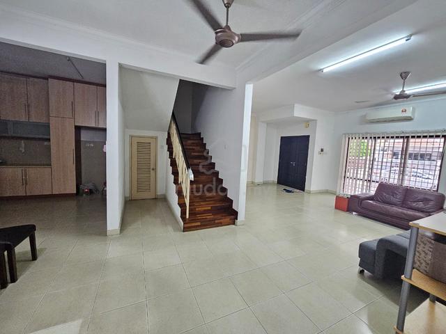 Extend Renovated 2.5 Sty Landed House Puteri 11 Bandar Puteri Puchong 1