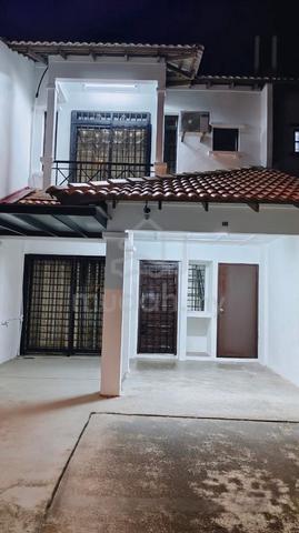 Bukit Indah 2-storey 4bed 3bath / Lotus Aeon / Nusajaya / Perling 1
