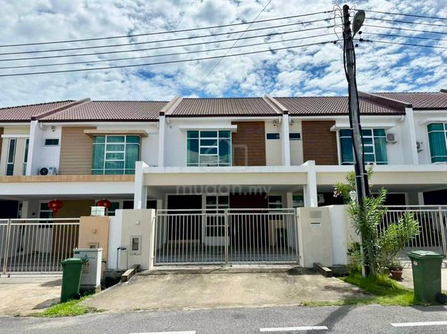 Double Storey Intermediate House For Rent at Lopeng Miri 1