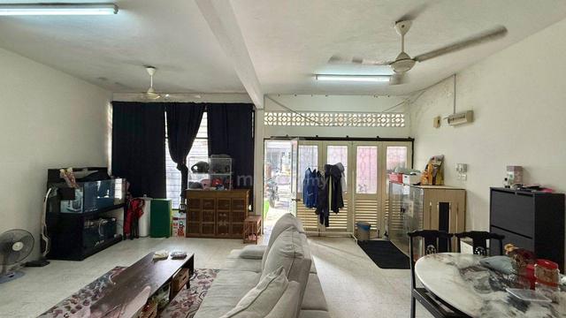 HOT LOCATION🔥 Double Storey Teres Seksyen 11 Shah Alam BOLEH NEGO❗️ 1