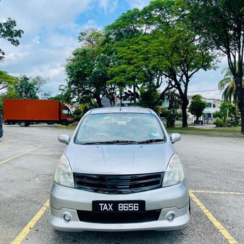 2010 Nissan GRAND LIVINA 1.6 IMPUL (A) - 2
