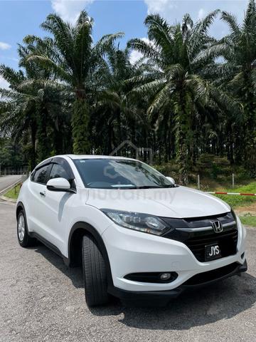 2015 HRV V 1 owner sahaja no repair needed just go - 2