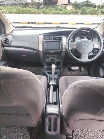 2013 Nissan GRAND LIVINA 1.6 CLASSIC/COMFORT - 4