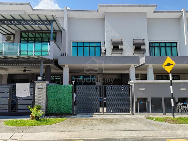 Rumah 2 Tingkat Teres Lorong Universiti Seksyen 30 Shah Alam 1
