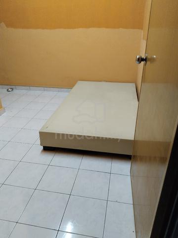 comfy room 1