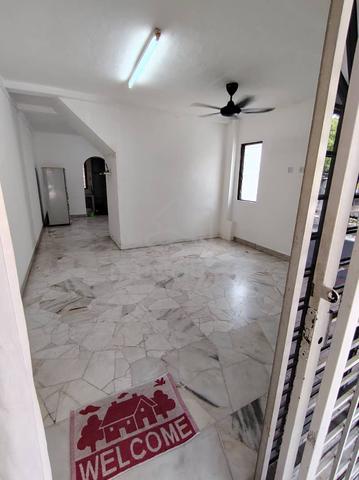 Enlot Terrace House @ Tmn Muda, Cheras 1