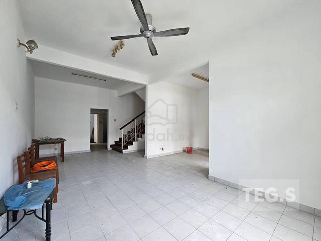 Super Below Market! Double Storey House Anggerik Eria Kota Kemuning 3