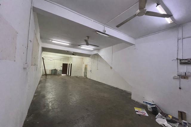 Double Storey Shop Lot For Sale Facing Mainroad Prime Location 1