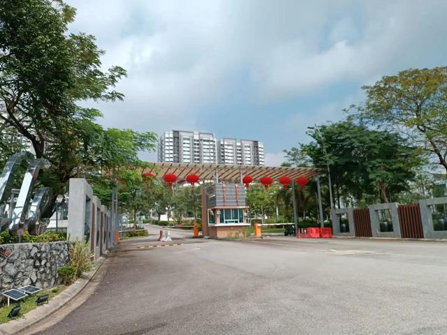 Gated & Guarded Townhouse Taman Sunville Cheras 1
