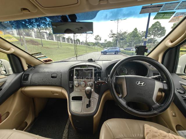 2013 Hyundai GRAND STAREX 2.5 CRDI VGT (A) - 2