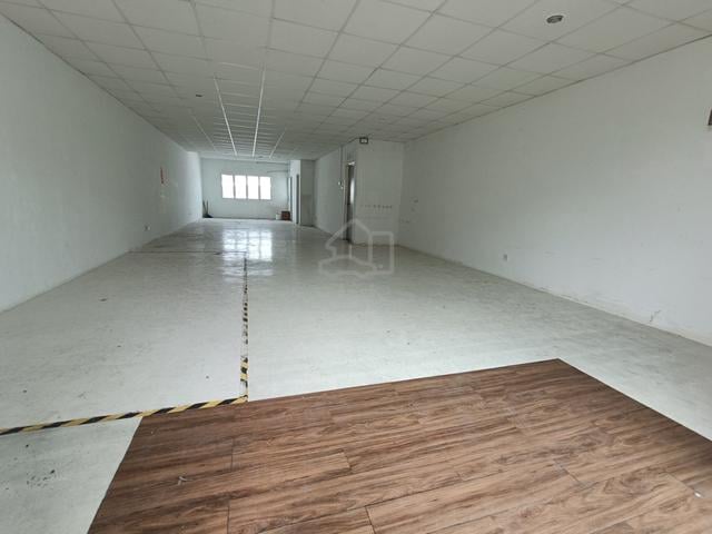 CHEAPEST 3rd Floor Pusat Perniagaan Raja Uda for RENT 1