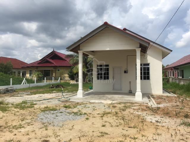 Terengganu Kerteh Partially Furnished 1-Storey Terraced House For Rent 1