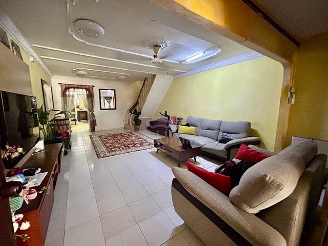[FULLY FURNISHED] Double Storey @ PJS 4 Taman Medan 1