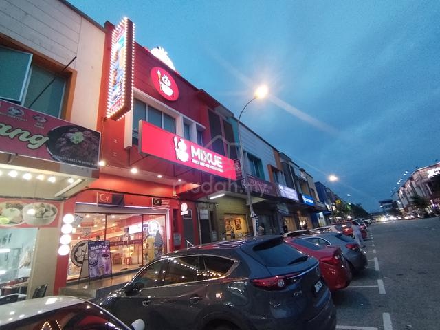 Pekan Nenas/2 sty /24x70/Prime Loc/Gd Buy 1