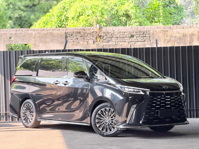 2025 Lexus LM 350H 2.5HEV New Condition 49 km - 1