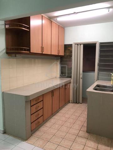 saujana apartment 1
