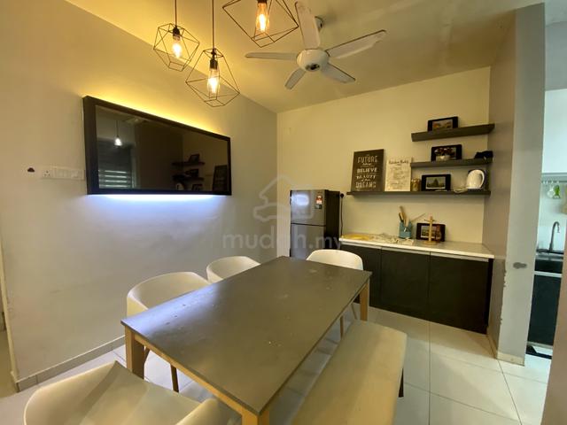 Jalan Kuala Kangsar Genesis Fully Furnished upper unit Townhouse Sale 1