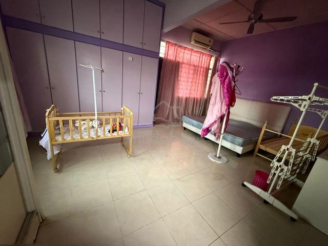 2 Storey Terrace corner  In Taman Lucky| Raja Uda 5