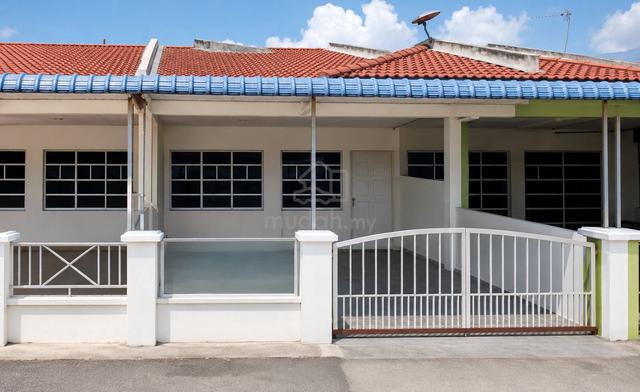 [SAVE UP 40K] Taman Awan Mas, 1,195sf, Mambang Diawan 1