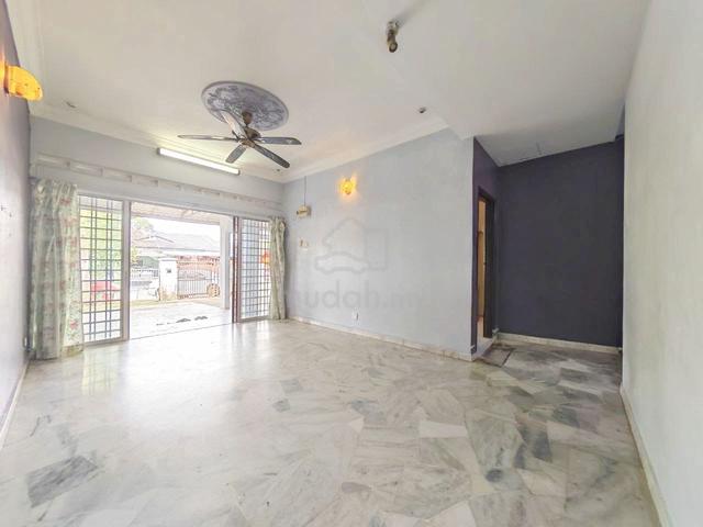 Rumah Setingkat 22x94 Selesa Jaya | 4 Bilik 1