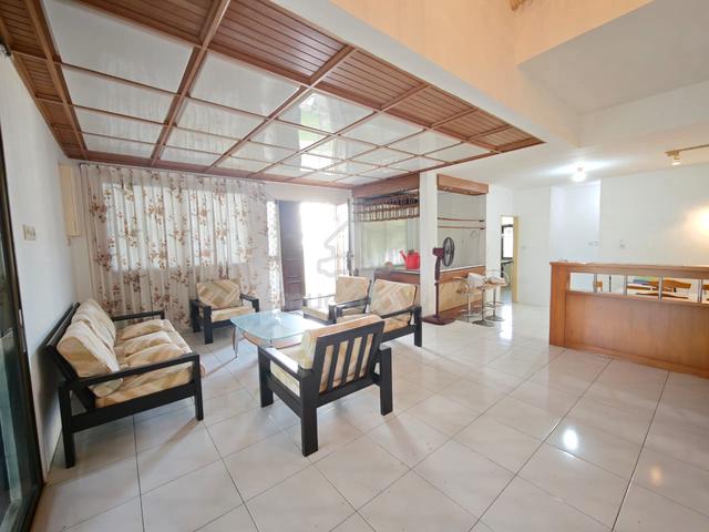 SEMI Detached for rent at westwood ,jln Tabuan 1