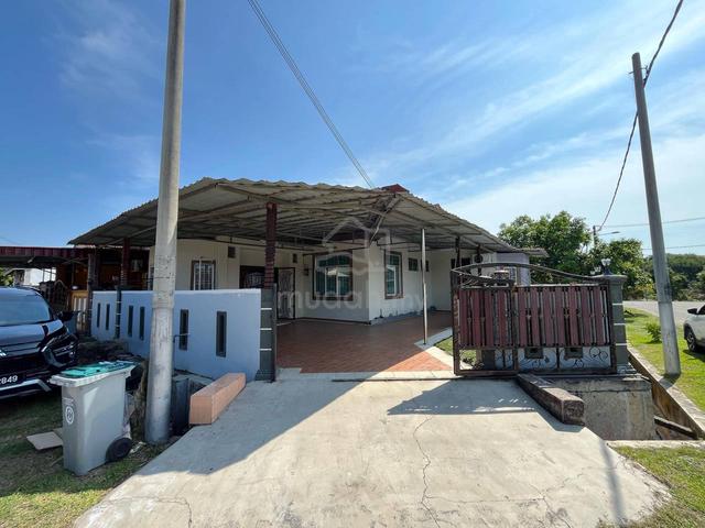 FULLY RENOVATED☘️ Corner Lot Tmn Serkam Ria Merlimau 1