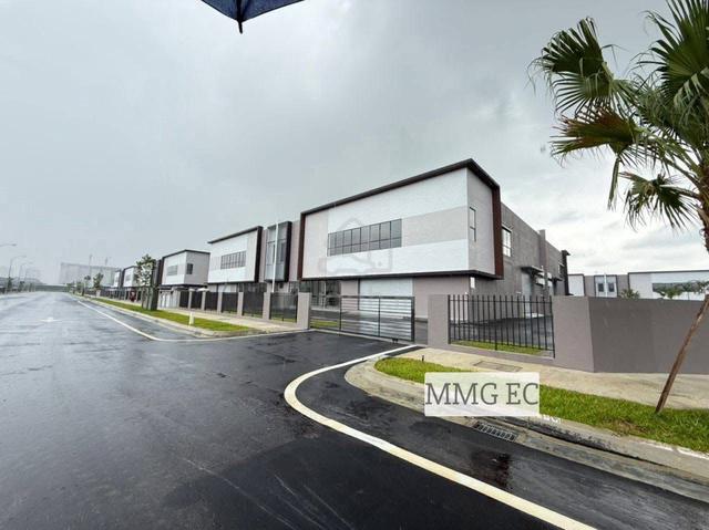 Taman Perindustrian Air Hitam Klang 2 Storey Semi-D Cluster warehouse 1