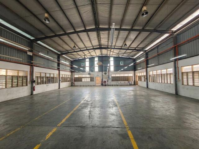 Strategic location warehouse factory for rent available Oct 2026 1