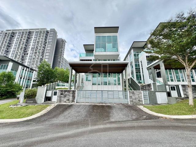 CORNER LOT 3 Storey Bungalow, Hampton Kemensah, Taman Melawati KL 1