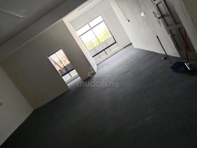 Kubota bintang shoplot at 1st floor for rent 1
