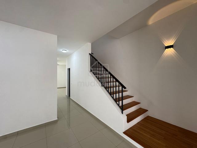 Eco Botanic The Cormmune Cluster House For rent 1
