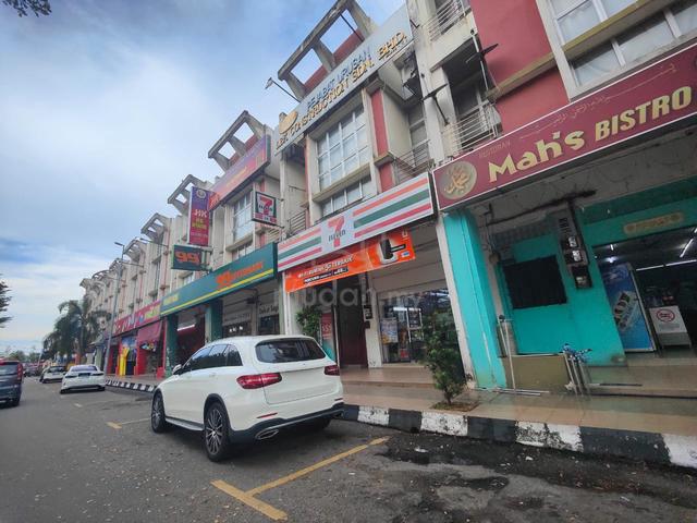 Hot Location + Tenanted @ 2 Storey Shoplot Medan Seri Pekan Banting 1