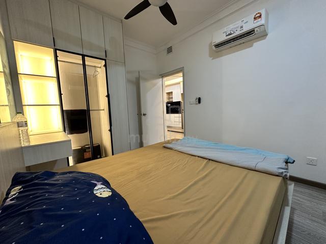 master bedroom at mirai residence kajang 2, facing pool, aircond, new 1