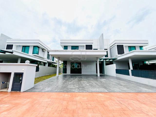 FACING OPEN Double Storey Semi D at Opus Residence, Cyberjaya 1