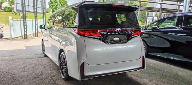 2024 Toyota VELLFIRE 2.4 Z PREMIER (A) 6A - 4