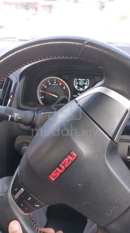 2018 Isuzu D-MAX 2.5 STANDARD 4X4 FACELIFT (A) - 3