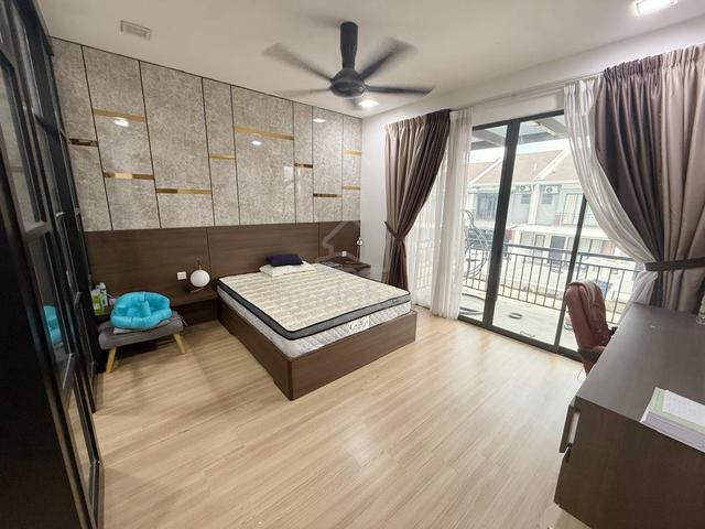 Diamond City Fully Furnished Renovated Ecohill Eco Majestic Semenyih 4