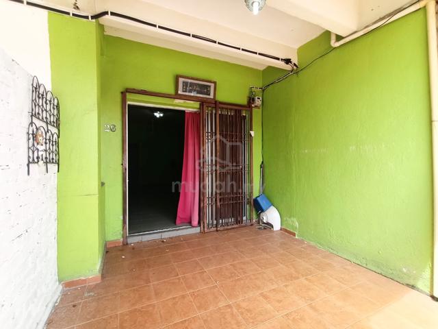 Townhouse Tingkat Bawah Taman Bukit Cheng Melaka For Sale 3