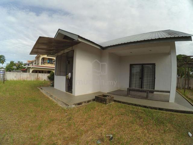 Jalan Nanas Barat 1.5-Storey Detached House for Sale 1