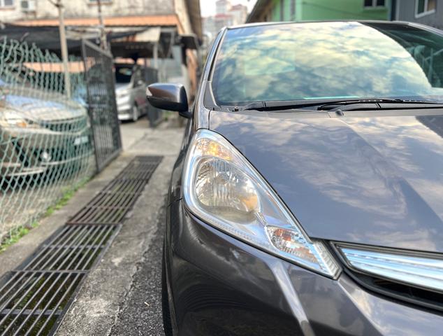 2014 Honda JAZZ 1.3 H FuLoan/ReversCamera/SportRim - 5