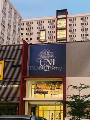 Uni Suites 1