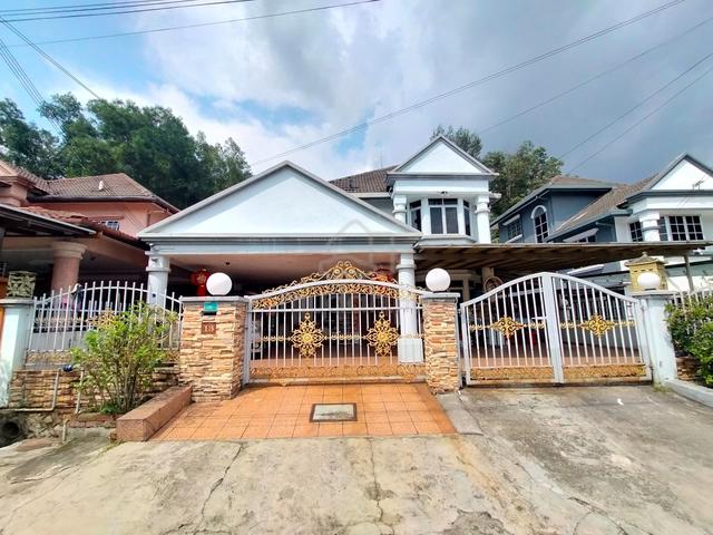 [Renovated] 2.5 Sty Bungalow House Desa 3 Bandar Country Homes Rawang 1