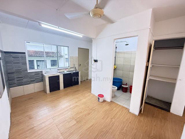 Tmn Daya low cost 2-storey 2bed 1bath 1