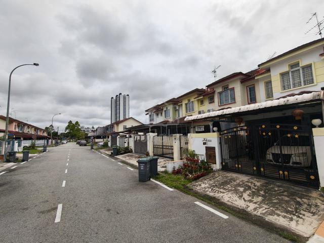 Bukit Indah Jalan Indah Double Storey House 1