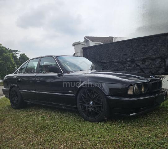 Bmw E34 520i Manual 5 Speed - 1