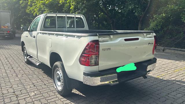 2019 Toyota HILUX 2.4 FACELIFT (M) - 4